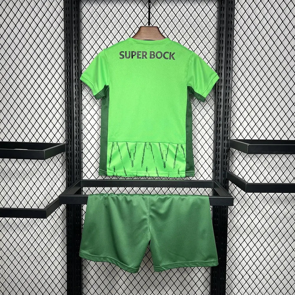 Kit Sporting Terceiro Criança 2024/2025