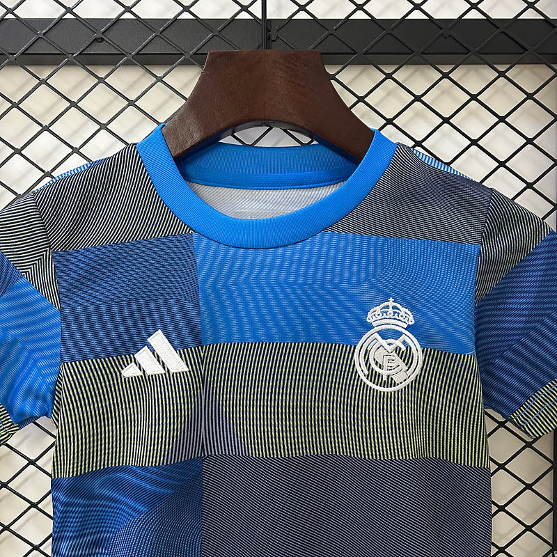 Kit Real Madrid Treino Criança 2025/2026