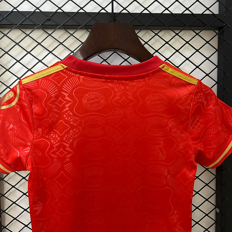 Kit Bayern Munique Principal Criança Edição 125 anos