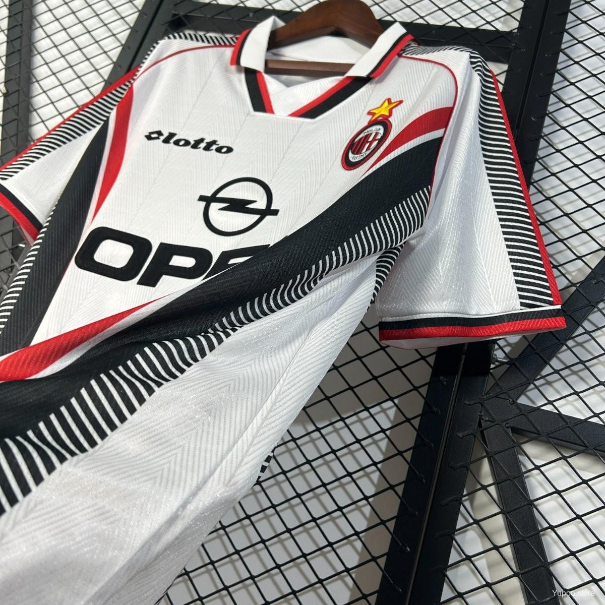 Milan Alternativa 1998/1999