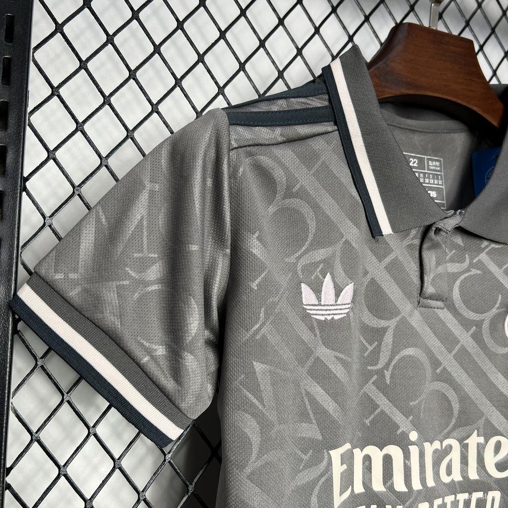 Kit Real Madrid Terceiro Criança 2024/2025