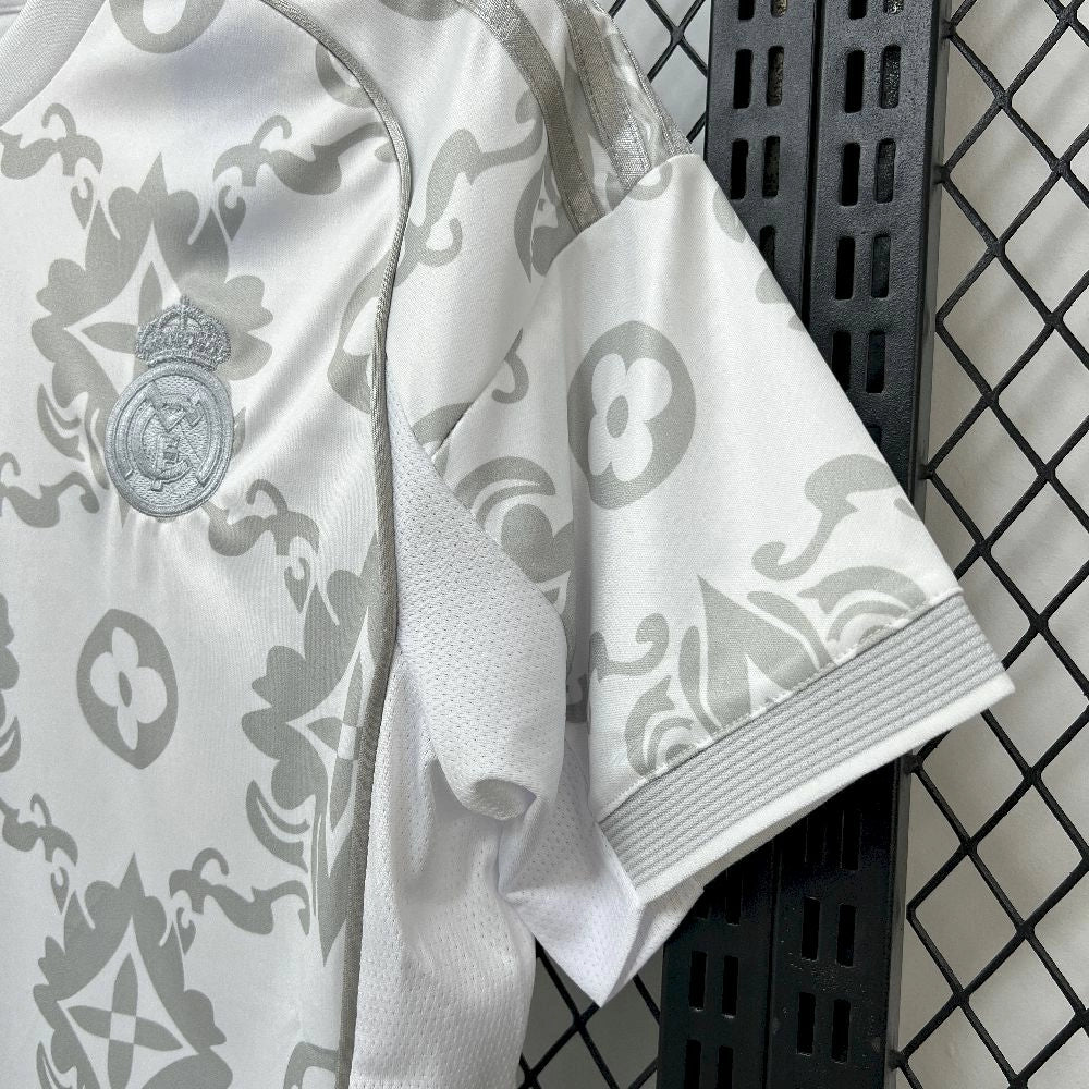 Real Madrid Edição Louis Vuitton 2025/2026