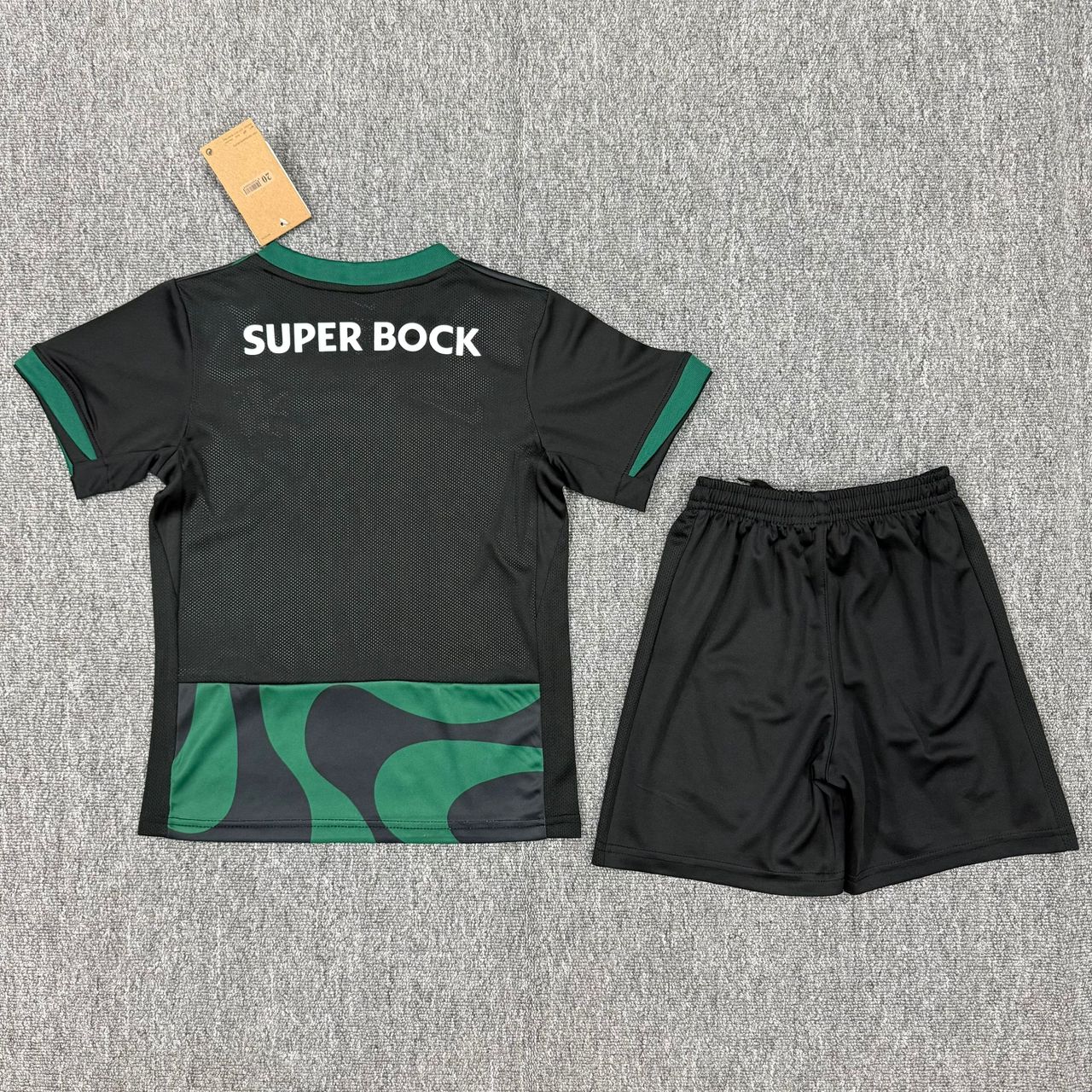 Kit Sporting Terceiro Criança 2025/2026