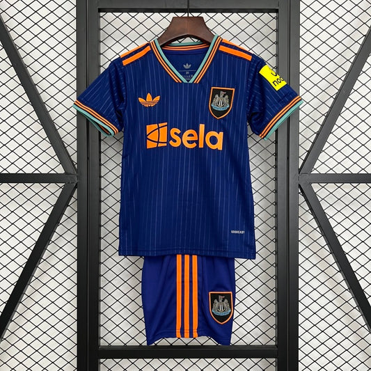 Kit Newcastle Terceiro Criança 2025/2026