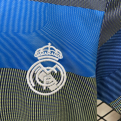 Kit Real Madrid Treino Criança 2025/2026