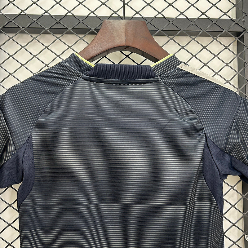 Kit Real Madrid Alternativo Criança 2025/2026