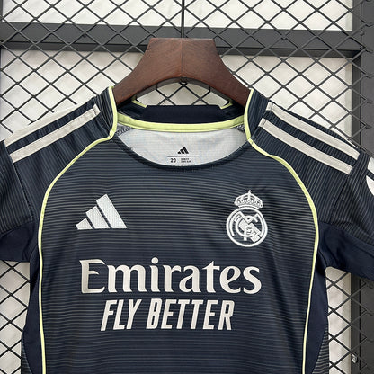 Kit Real Madrid Alternativo Criança 2025/2026