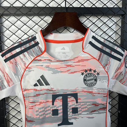 Kit Bayern Munique Alternativo Criança 2025/2026