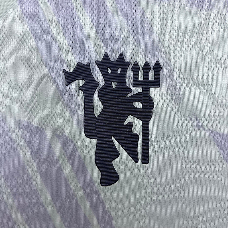 Manchester United Alternativa 2025/2026