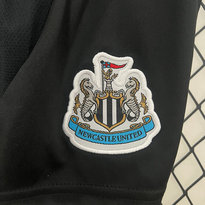 Kit Newcastle Principal Criança 2024/2025