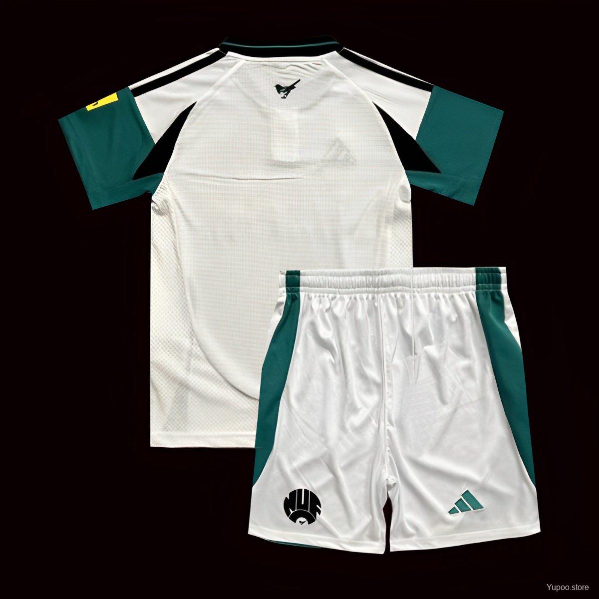 Kit Newcastle Terceiro Criança 2024/2025